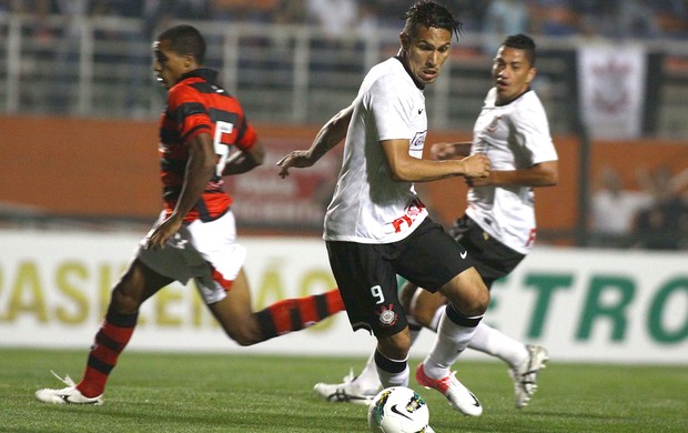 Guerrero, Corinthians x Atlético-GO (Foto: Marcos Bezerra / Agência Estado)
