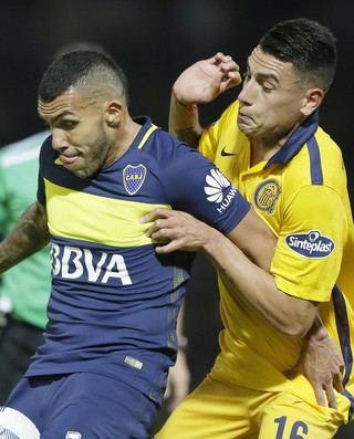 Diretor descarta volta de Tevez ao Timão: 