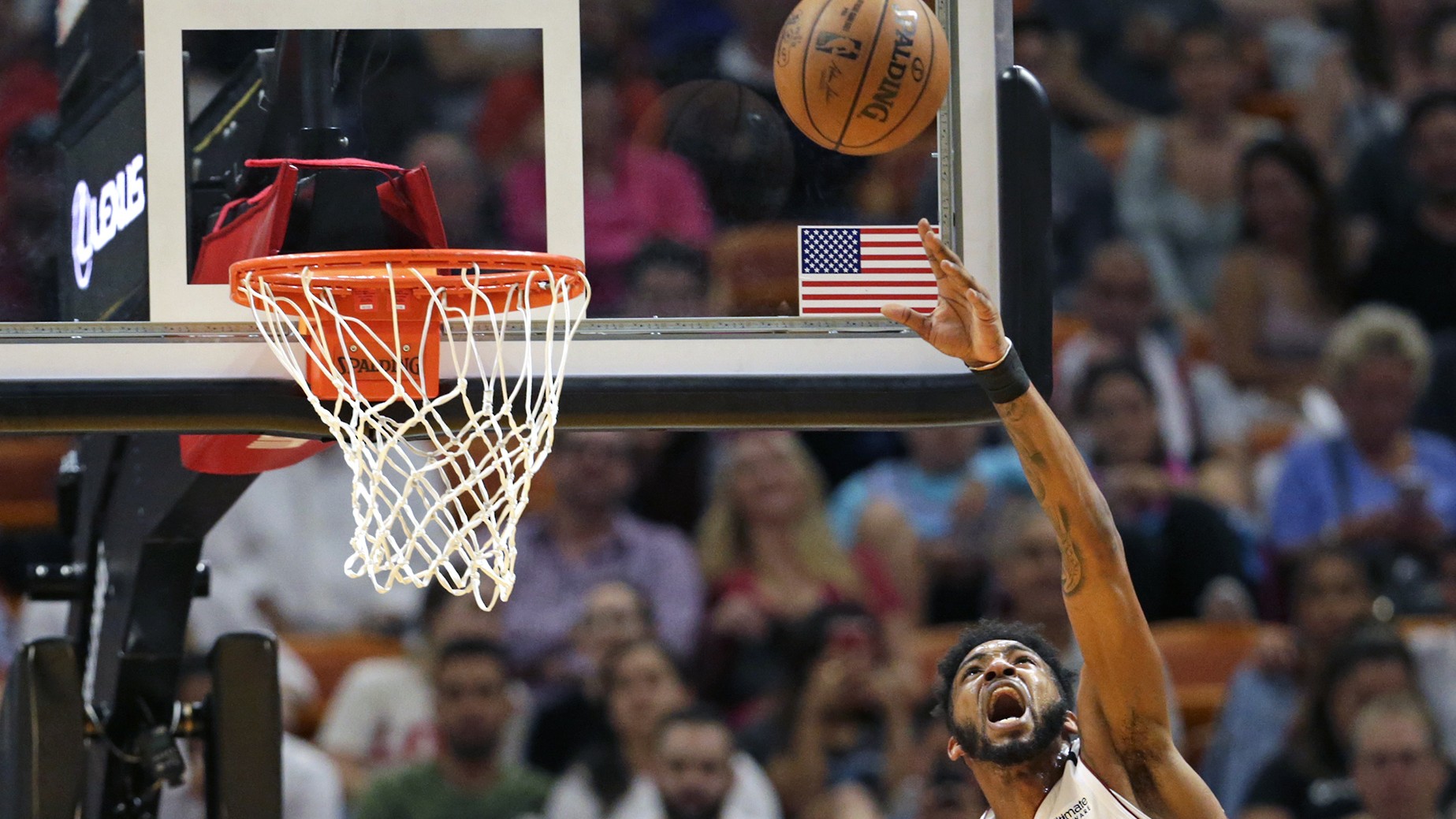 Qual foi a cesta mais improvável da temporada 2019/2020 da NBA? | nba | ge