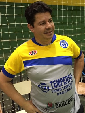 Flavinho Cavalcante, técnico do futsal de Dracena (Foto: Ronaldo Nascimento / GloboEsporte.com)