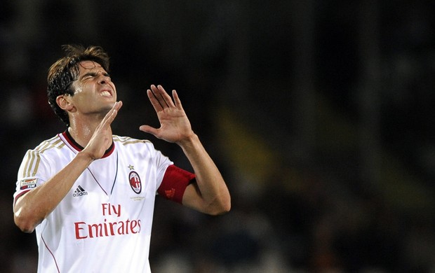 Kaká lamenta no empate do Milan com o Torino (Foto: Giorgio Perottino/Reuters)