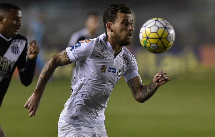 Lucas Lima Santos (Foto: Ivan Storti / Divulgação Santos FC) Lucas Lima Santos (Foto: Ivan Storti / Divulgação Santos FC)