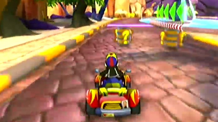 Destrua todos os barris, mesmo que precise ir mais devagar para isso (Foto: Reprodução: YouTube)