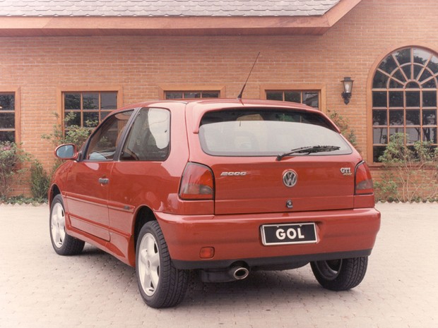 Volkswagen Gol GTI 16V 1995 (Foto: Divulgação)
