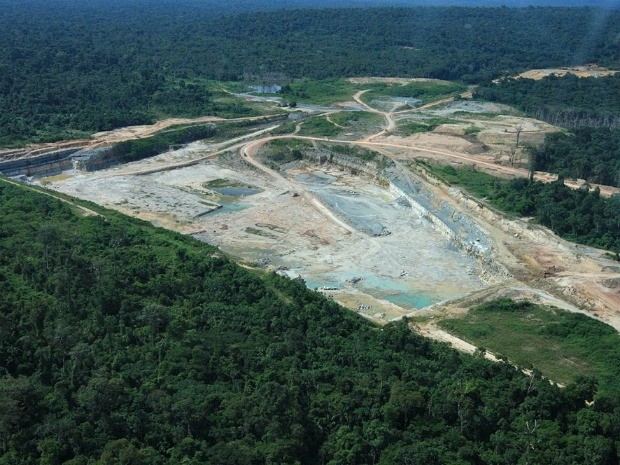 Técnicos concluíram pela viabilidade econômica e social da exploração do calcário da mina do Jatapu, no município de Urucará (Foto: Divulgação/SEMGRH)