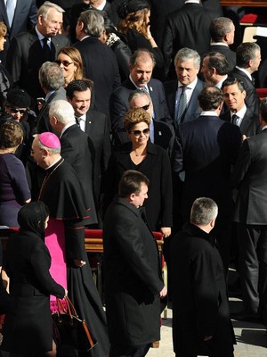 Dilma durante a missa inaugural do papa Francisco (Foto: Agência EFE)
