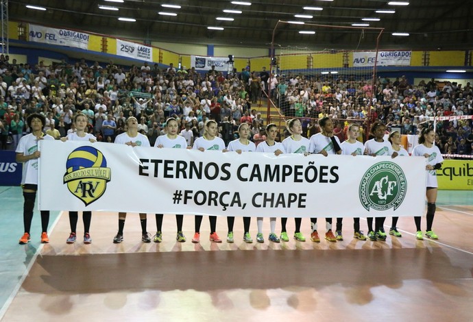 Rio do Sul fez homenagem ao time da Chapecoense (Foto: Clóvis Eduardo Cuco/Rio do Sul)