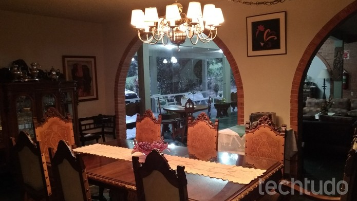Foto tirada com Zenfone 4 Selfie Pro em ambiente interno com luz baixa; Modo profissional ativado. (Foto: Ana Marques/TechTudo) Foto tirada com Zenfone 4 Selfie Pro em ambiente interno com luz baixa; Modo profissional ativado. (Foto: Ana Marques/TechTudo)