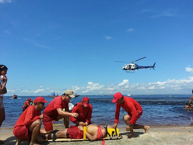 G1 Bombeiros Simulam Afogamento E Fazem Resgate Na Ponta Negra No Am Notícias Em Amazonas 2953