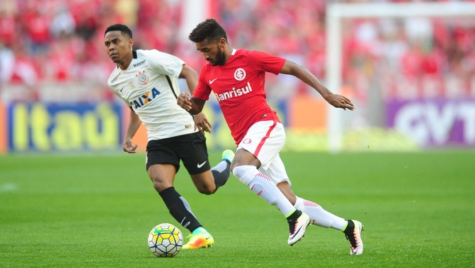 Corinthians vence por 1 a 0 no Beira-Rio, afunda Inter e pressiona Palmeiras