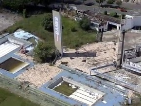 Piscinas De Clube Desativado Em 2012 Acumulam Agua Parada Em Salvador Bahia G1