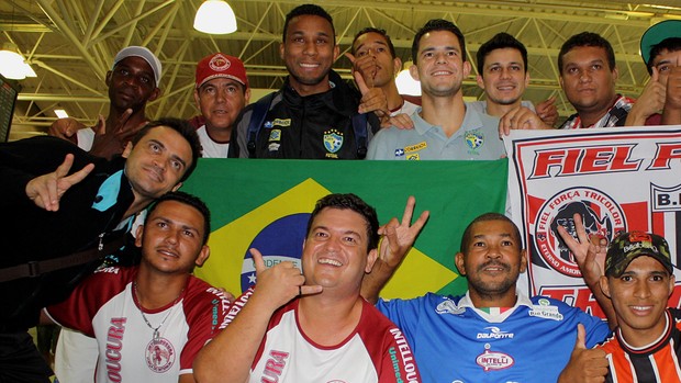 Jogadores do Orlândia são recebidos com festa em Ribeirão Preto (Foto: Cleber Akamine / globoesporte.com)