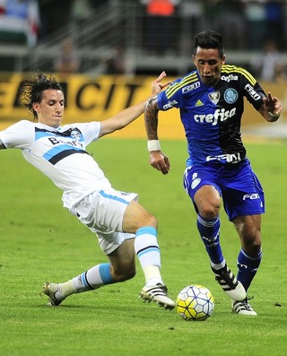 Barrios Geromel Palmeiras Gremio (Foto: Marcos Ribolli)