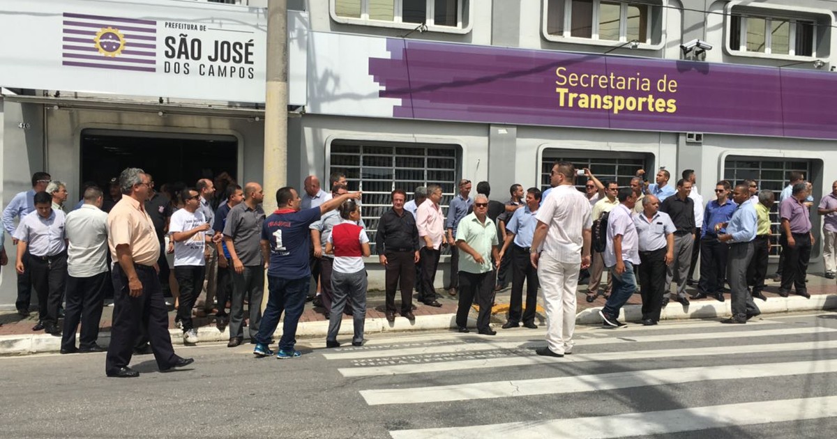 G Taxistas Protestam E Pedem Regulamenta O Do Uber Em S O Jos