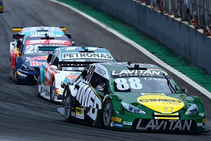 Felipe Fraga chegou em 10º em Interlagos e garantiu o título da Stock Car 2016 (Foto: Fernanda Freixosa)
