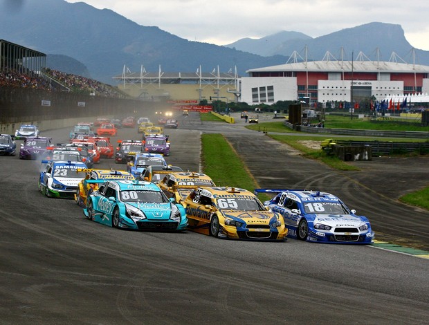 Stock Car - Largada da etapa do Rio de Janeiro, a sexta da temporada 2012 (Foto: Carsten Horst / Divulgação Hyset) Stock Car - Largada da etapa do Rio de Janeiro, a sexta da temporada 2012 (Foto: Carsten Horst / Divulgação Hyset)