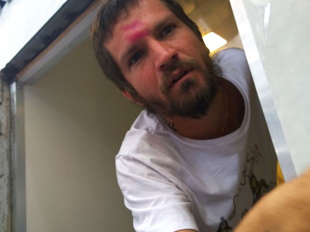 Saulo chega ao Campo Grande (Foto: Maiana Belo/G1)