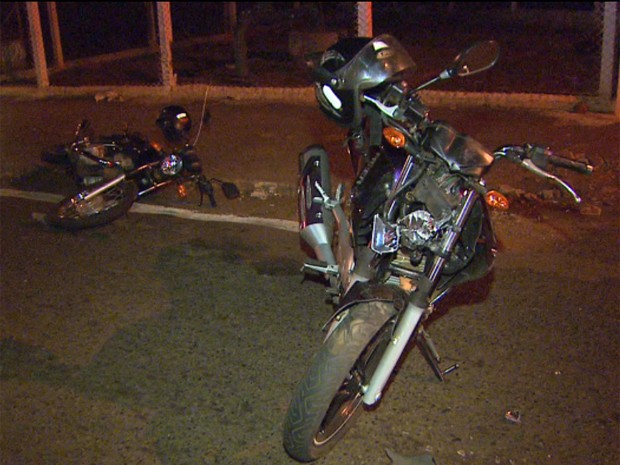 G Homem Morre Ap S Colis O Entre Duas Motos Em Avenida De Ribeir O