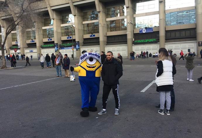 Minions no Santiago BernabÃƒÂ©u (Foto: Ivan Raupp)