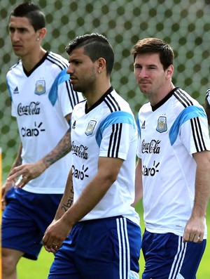 Di Maria, Aguero e Messi treino Argentina (Foto: EFE)