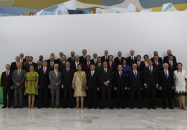 Ministros do segundo mandato de Dilma Rousseff (Foto: Agência EFE)