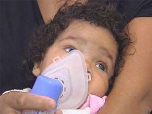 Remédios para asma serão disponibilizados de graça em farmácias populares. (Foto: reprodução/TV Tem)