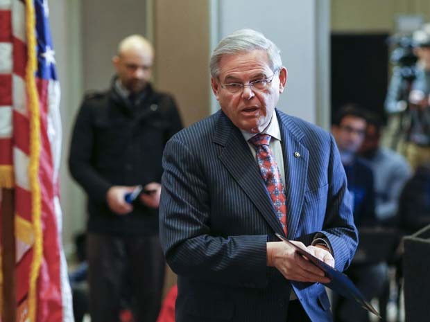 O senador americano de origem cubana Bob Menéndez em foto de 6 de março (Foto: REUTERS/Eduardo Munoz)