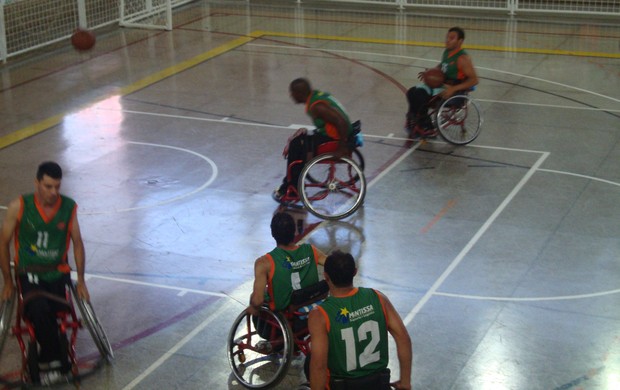 Equipe Adefu Uberaba, basquete cadeira de roda (Foto: Divulgação/ADEFU)