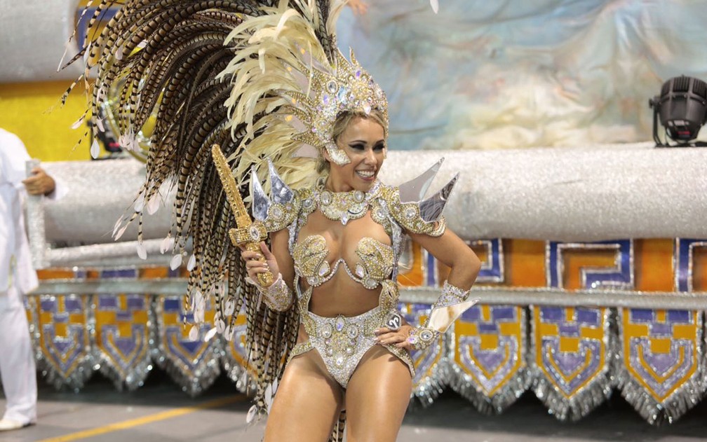 Destaque da X-9 Paulistana (Foto: Ardilhes Moreira/G1)