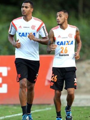 Elton e Paulinho, treino Flamengo (Foto: Mário Farache / Mowa Press)