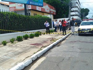 Policial Militar foi atingido por 3 tiros na altura do ombro (Foto: Gilcilene Araújo/G1)