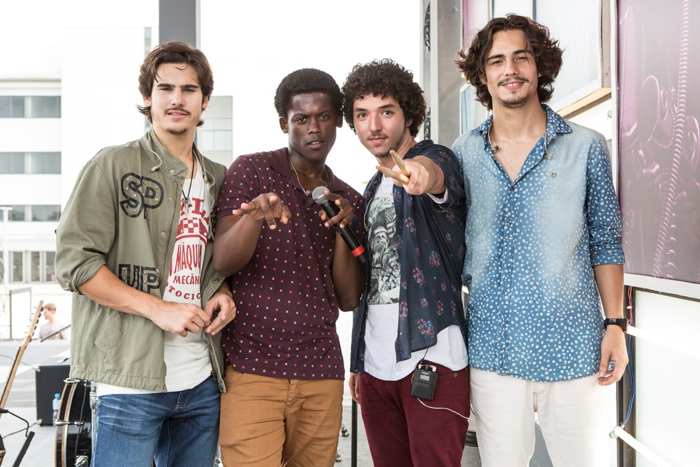 Os garotos antes da mudança de visual para o clipe (Foto: Felipe Monteiro/Gshow)