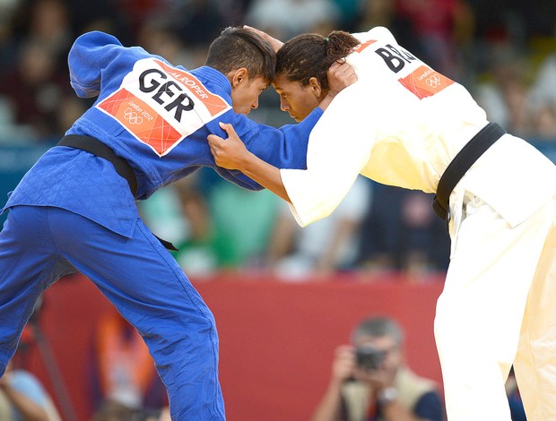 Rafaela Silva na luta de judô contra Miryam Roper (Foto: AFP) Rafaela Silva na luta de judô contra Miryam Roper (Foto: AFP)