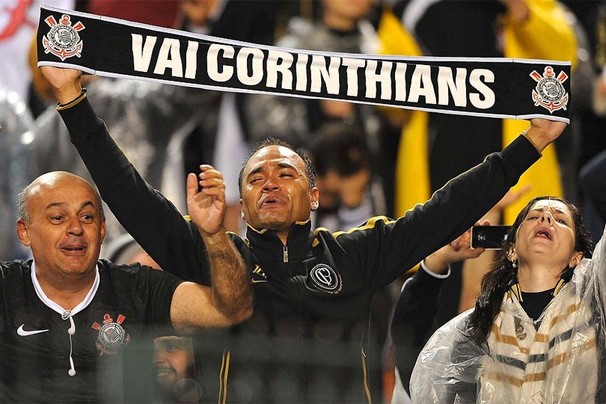 Torcedores do Corinthians podem assistir pela Globo ao primeiro jogo da final da Libertadores (Foto: Marcos Ribolli / Globoesporte.com)