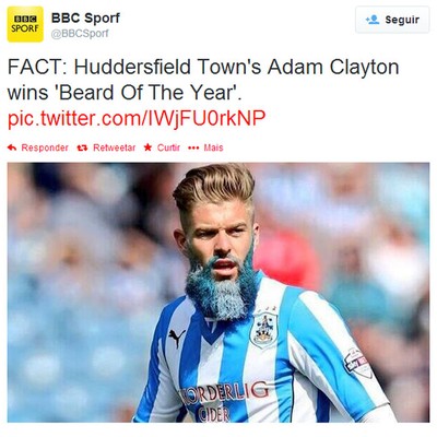 Twitter Adam Clayton Huddersfield Town barba azul (Foto: Reprodução / Twitter)
