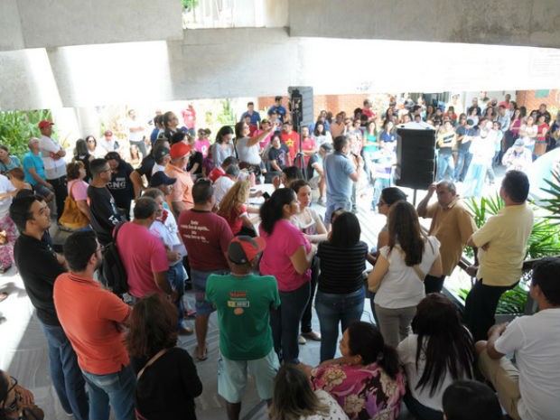 Greve foi definida em assembleia nesta quinta-feira (27) (Foto: Sintest/Divulgação)