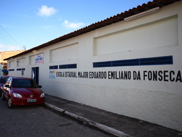 Escola Estadual Major Eduardo Emiliano da Fonseca (Foto: Jonathan Lins/G1)