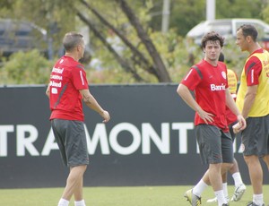 D'Alessandro meia Inter (Foto: Diego Guichard/GLOBOESPORTE.COM)
