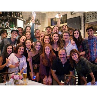 Marina Ruy Barbosa e elenco de Totalmente Demais (Foto: Reprodução/Instagram) Marina Ruy Barbosa e elenco de Totalmente Demais (Foto: Reprodução/Instagram)