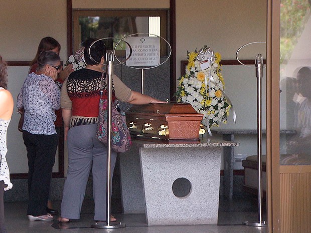 enterro (Foto: Imagem/TV Bahia)