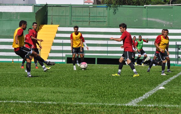 Grupo da Chapecoense treina antes de pegar o Oeste (Foto: Daniel Cavagnoli/Divulgação/Chapecoense)