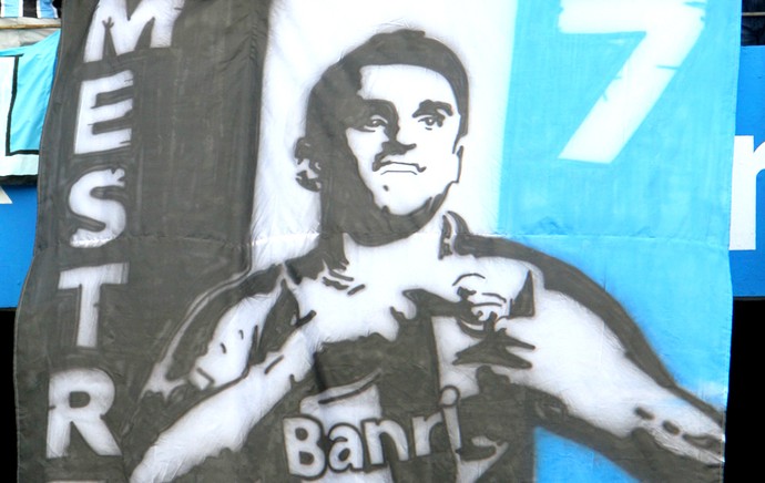 bandeira jonas grêmio estádio olímpico (Foto: Lucas Uebel )