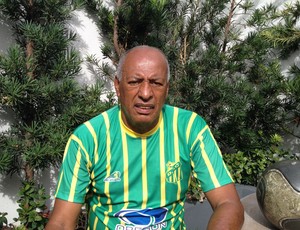Professor Djalma (Foto: Ronaldo Nascimento / Globoesporte.com)