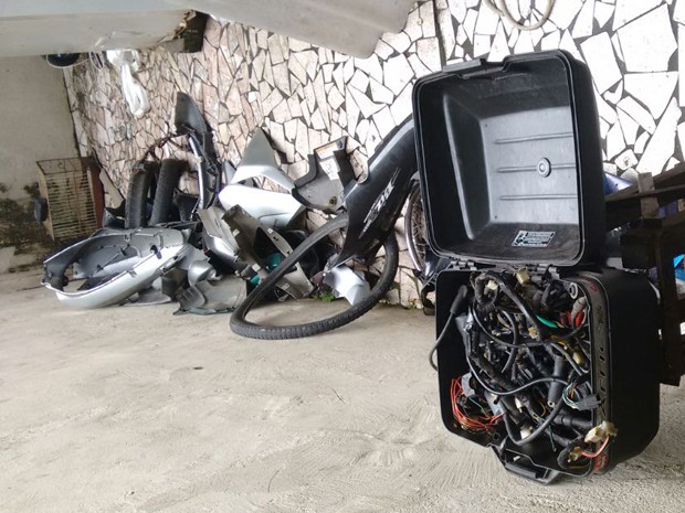 G1 - Polícia Civil encontra desmanche de motos em São Vicente, litoral ...