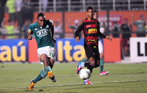 Obina Palmeiras x Sport (Foto: Marcos Ribolli / Globoesporte.com)
