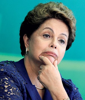 DERRETEU Paraná Pesquisas mostra que Dilma perdeu o apoio de 11,8 milhões de eleitores (Foto: Joedson Alves/Reuters)