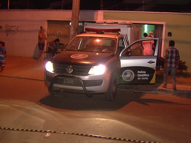 Comerciante é morto ao reagir a assalto em Aparecida de Goiânia, Goiás (Foto: Reprodução/TV Anhanguera)