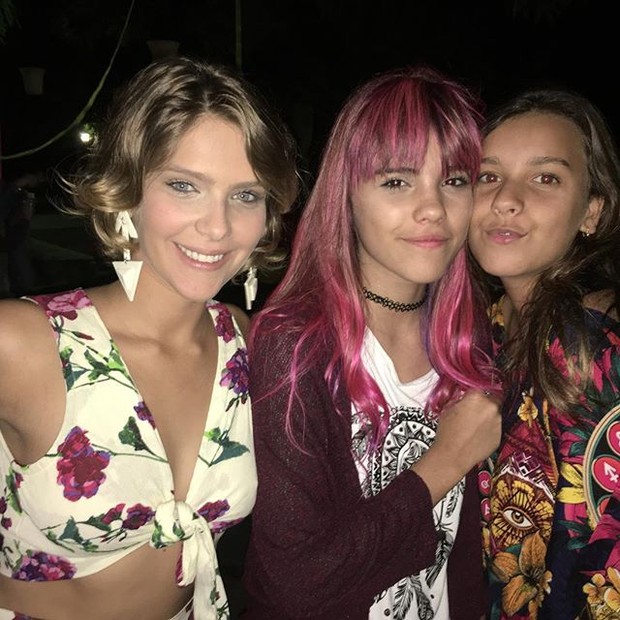 Isabella Santoni com amigas (Foto: Reprodução/Instagram)