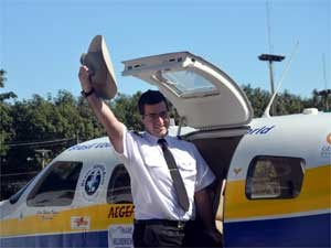 Piloto Walter Toledo busca recorde de pessoa mais jovem a dar a volta ao mundo com monomotor (Foto: Bruno Teixeira/G1 Campinas)