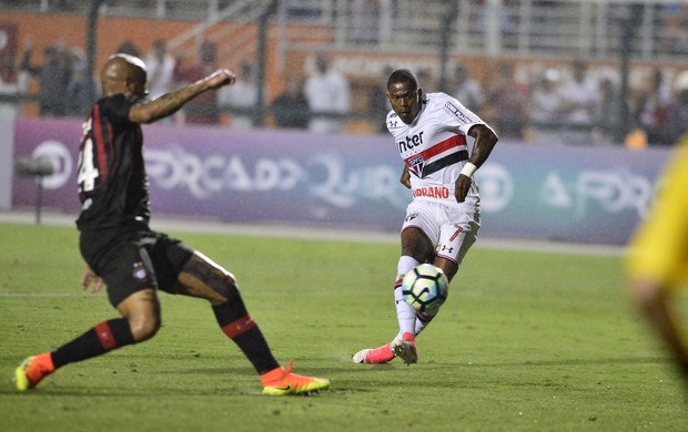 São Paulo x Atlético-PR Maicosuel